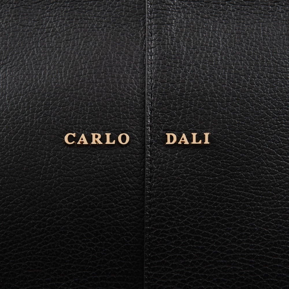 "Carlia" Tote Bag 4